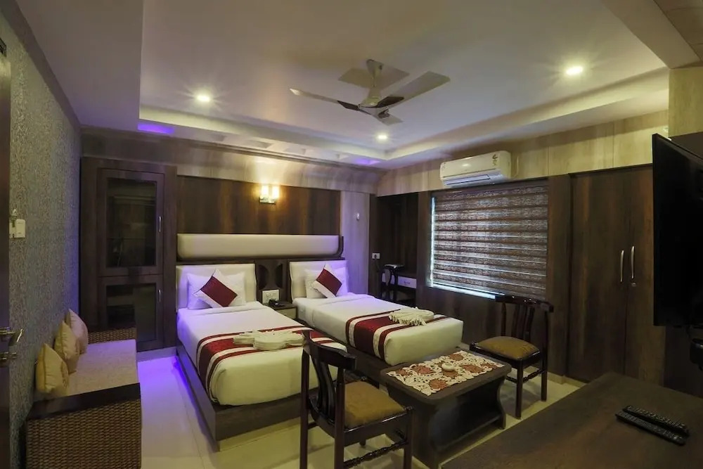 Hotel Blue Bird, Nagaon