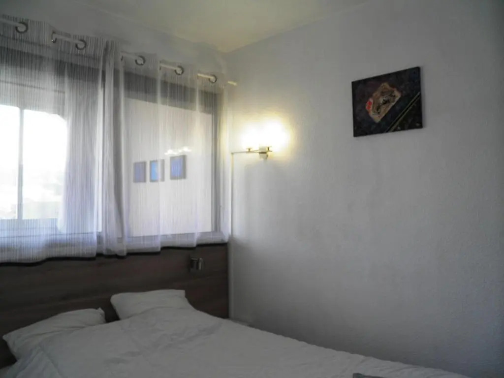 Appartement Sète, 1 Pièce, 4 Personnes - Fr-1-338-11