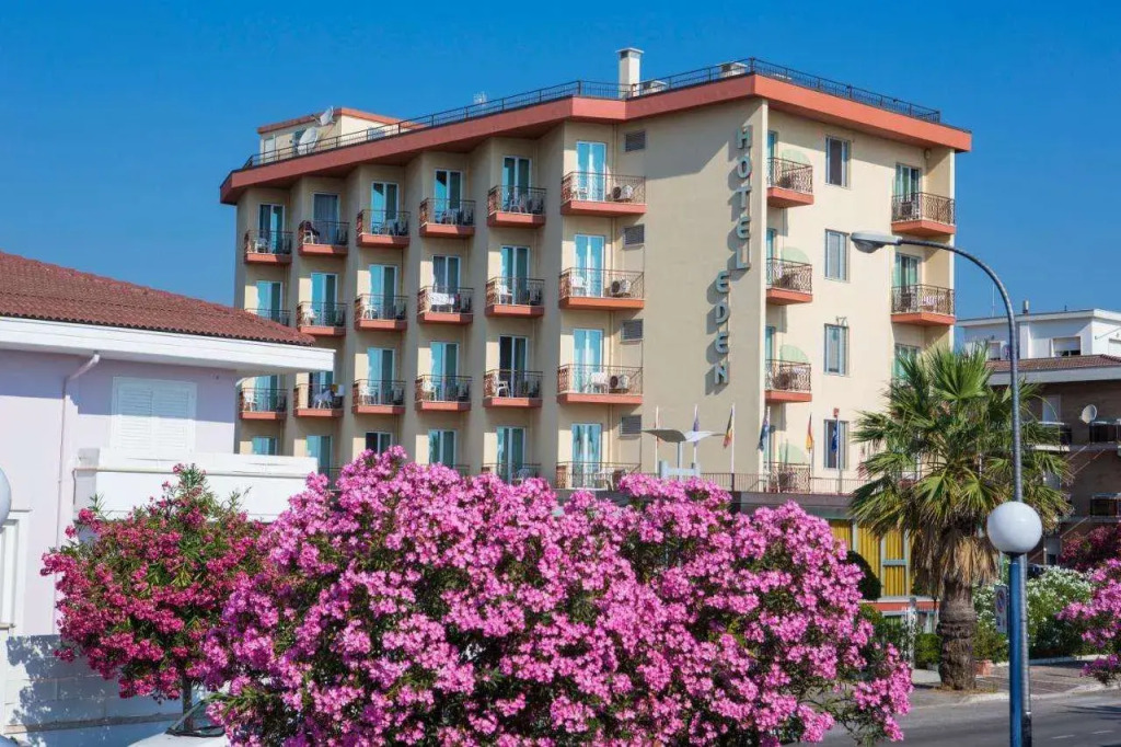 Hotel Eden