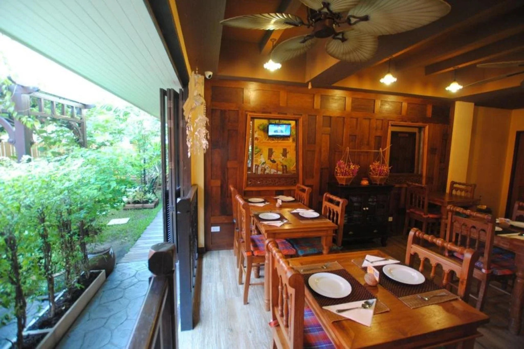 Focal Local Bed & Breakfast