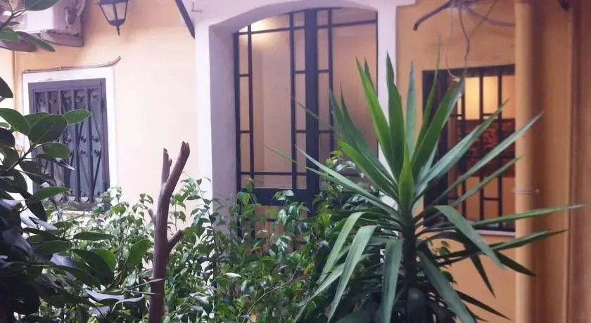 Hotel Simili