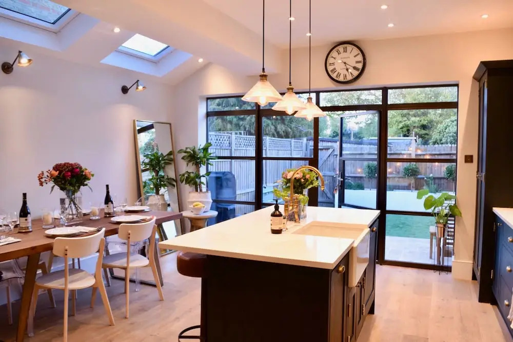 5 Bedroom Family Home in Acton