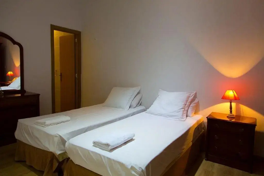 Hostal Escala Suites