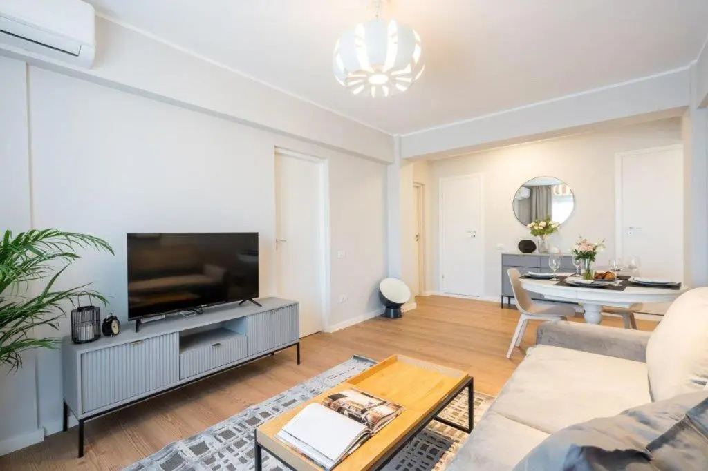 Downtown Modern - 2BR Apartment