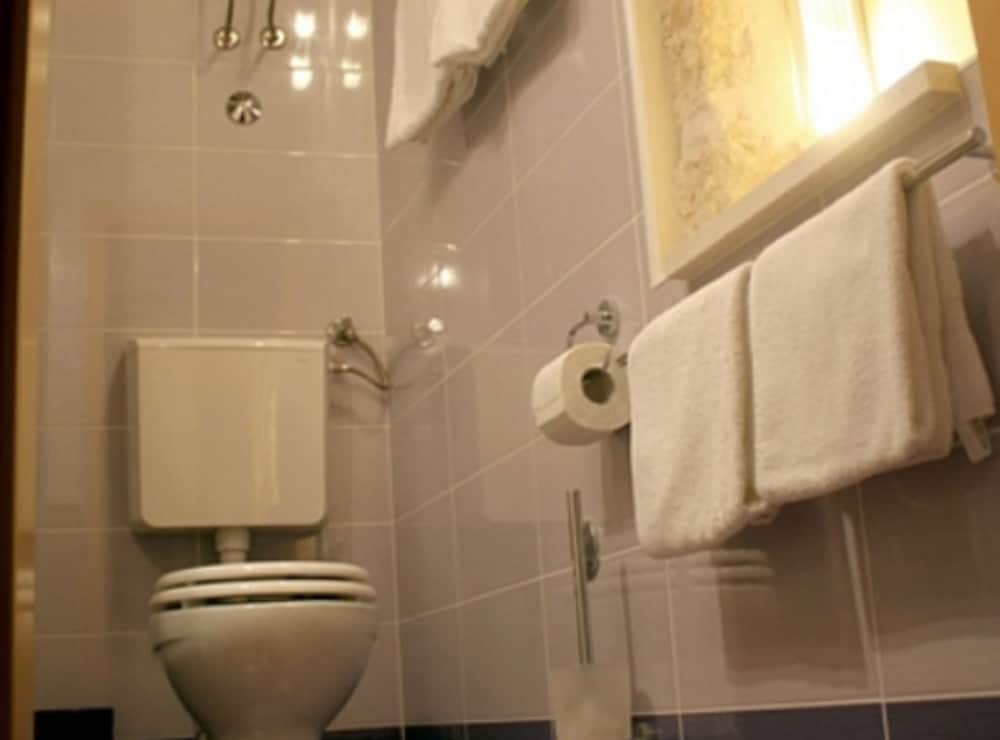 Menego Lodge Bol