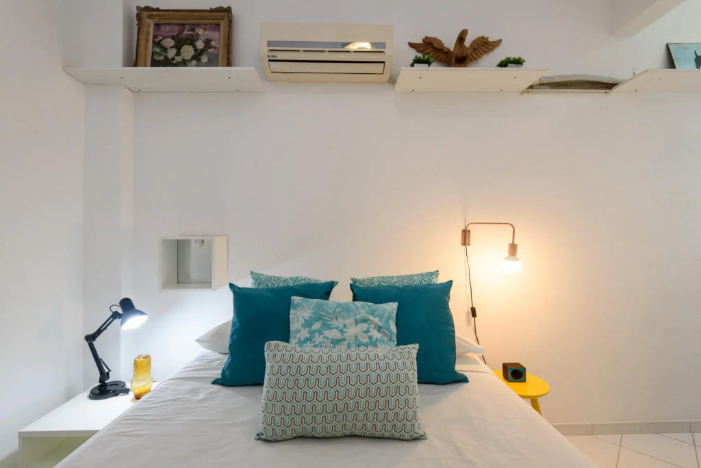 Apartment Leblon 2 Bedrooms Well Decorated Space and in Great Location Cavirio Cg103