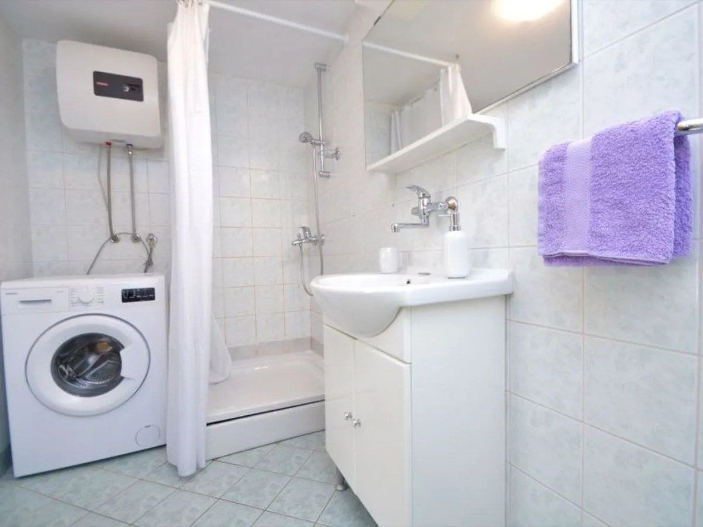 Apartment Rose Gemmano 22278