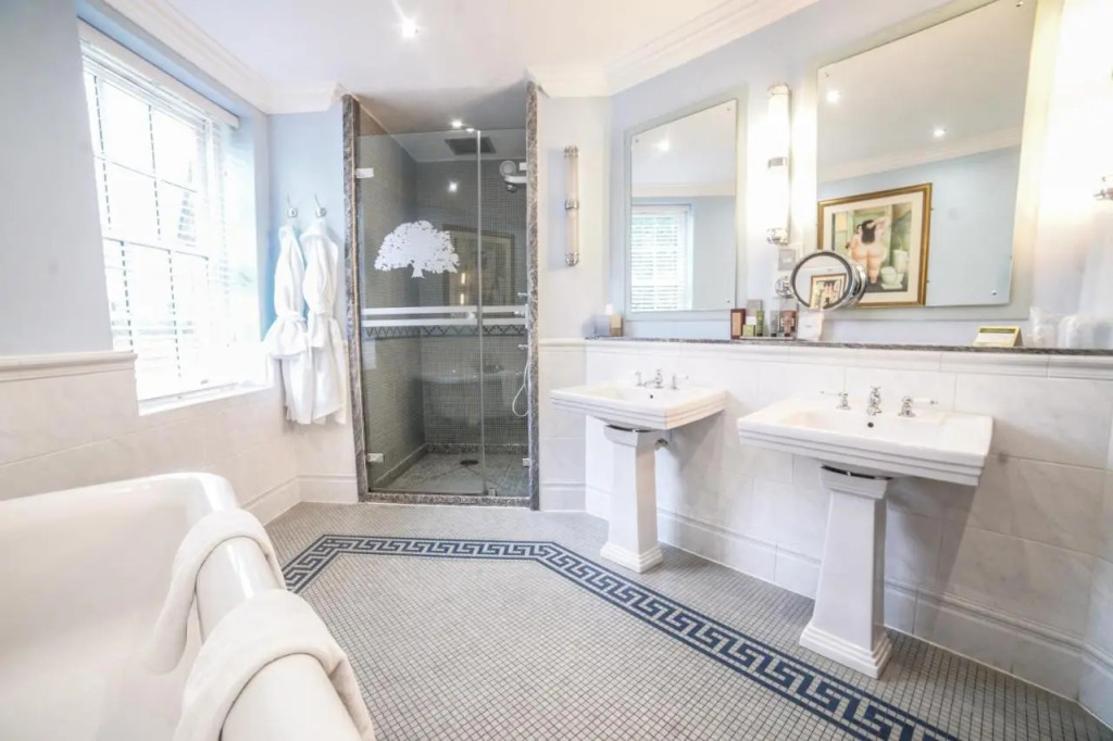 Hardwick Hall Hotel