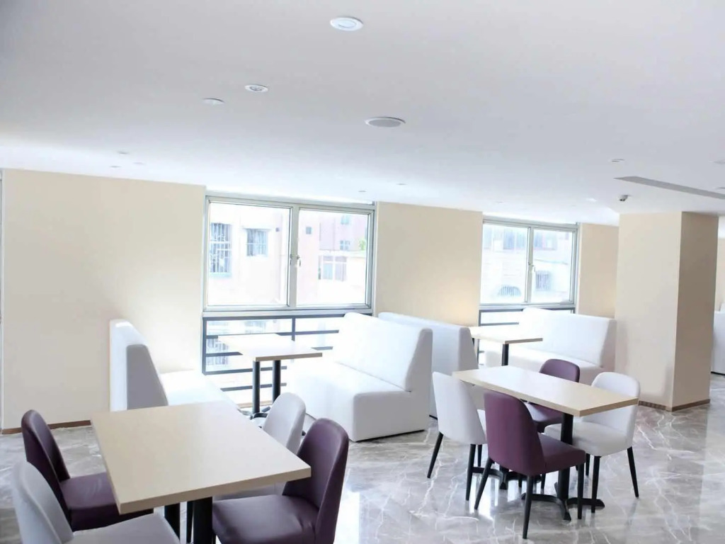 Lavande Hotel (Shenzhen North Railway Station, Gangtou Metro Station)