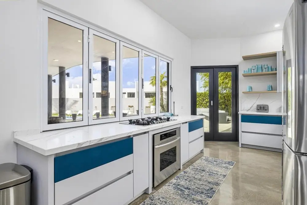 Unique Modern 4BR w Large Private Pool Mini Golf