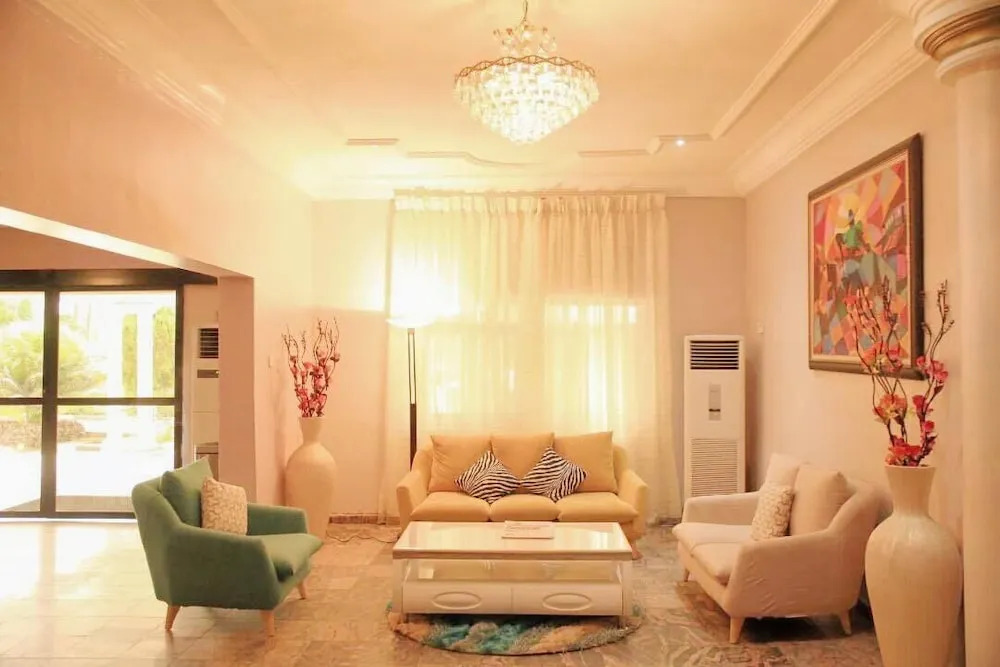 Impeccable Hotel by HomeVille Plus Benin