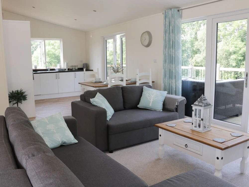 Holly Lodge