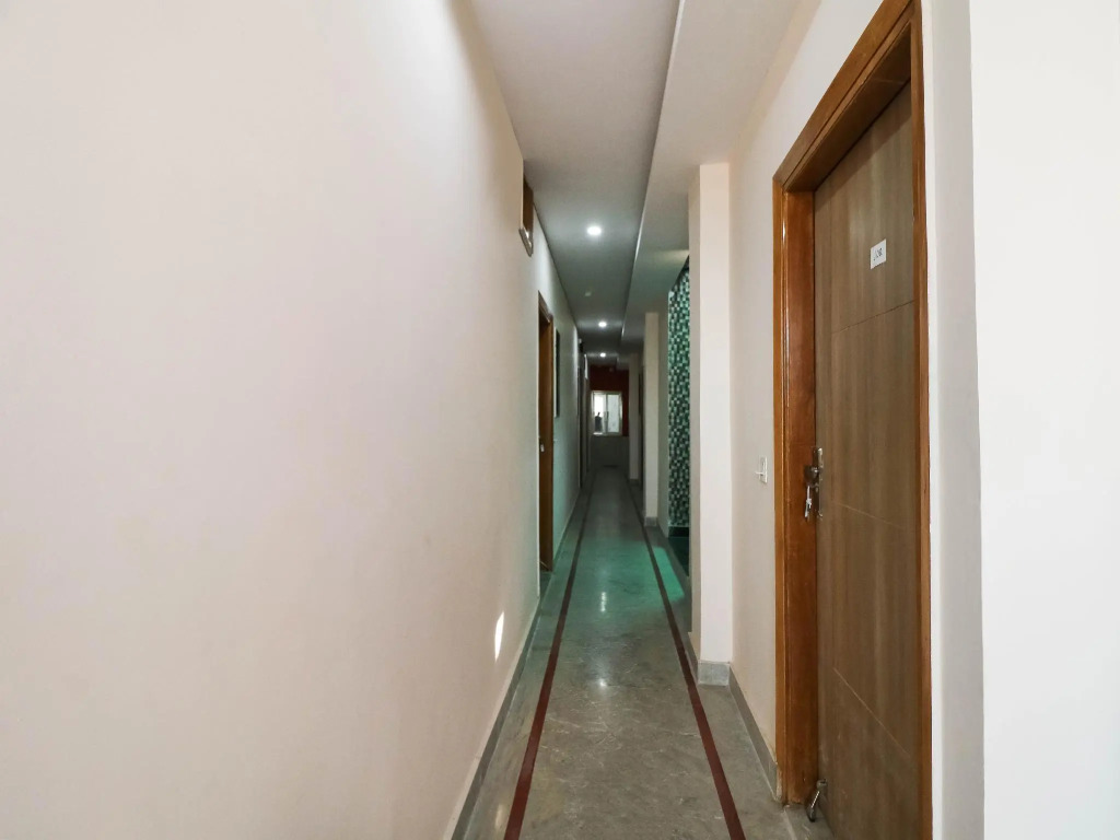 OYO 76709 Hotel Mannat Stays