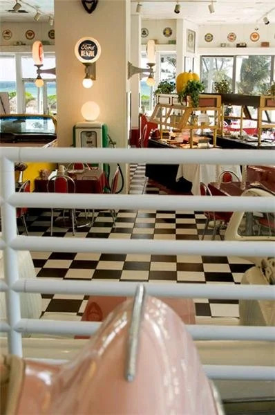 Howard Johnson Plaza Dezerland Beach & Spa