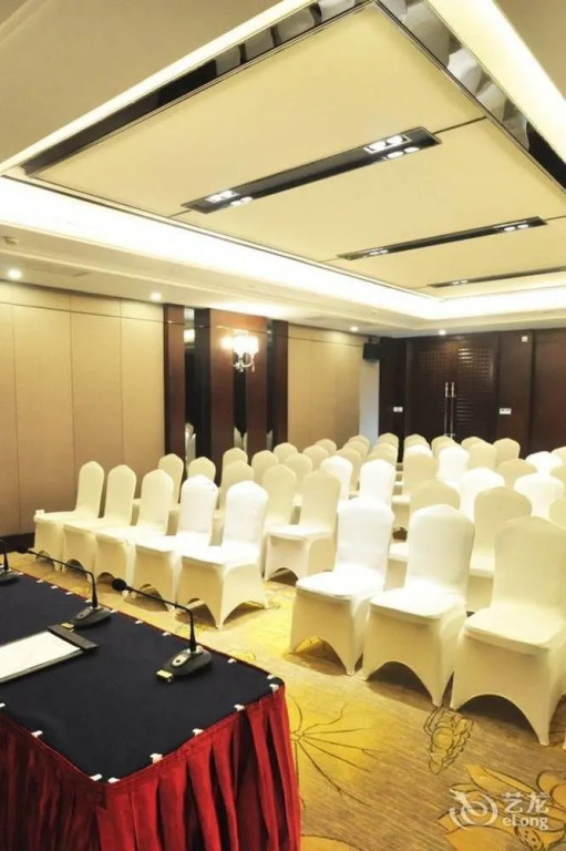 Gaoxiong Hotel