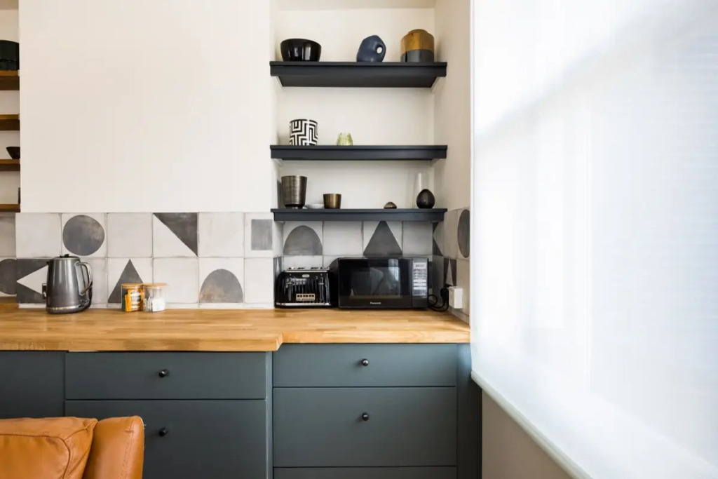 The Stepney Star - Bright & Modern 2BDR with Terrace
