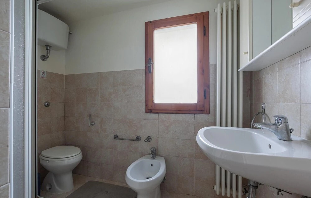 Awesome Home In Montefoscoli With Wifi