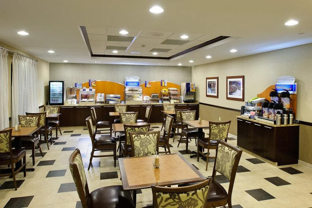Hyatt Select Philadelphia Airport