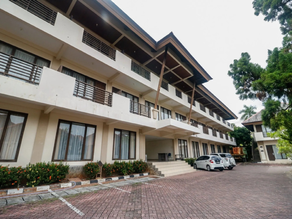 Reddoorz Premium @ Bukit Damai Indah