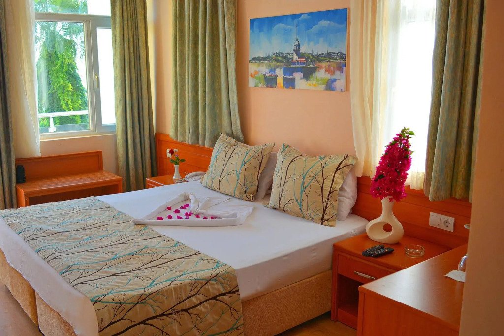 Nebilux Hotel