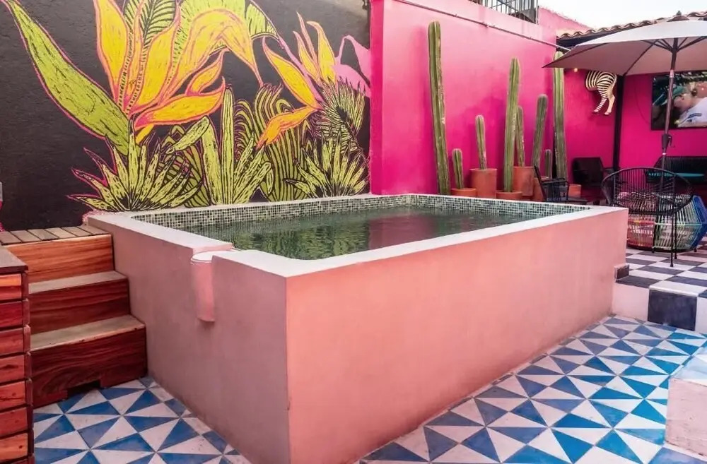 Homestal California Hostal en Tlaquepaque