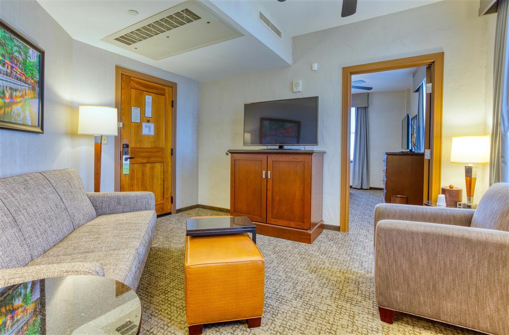 Drury Plaza Hotel San Antonio Riverwalk