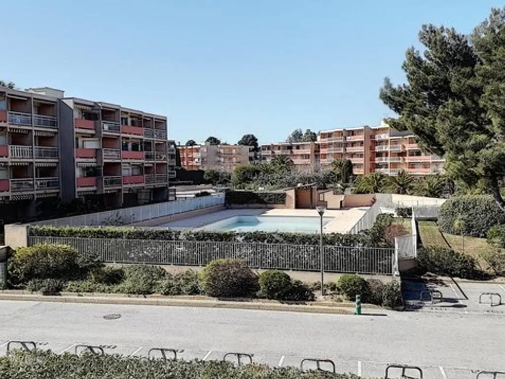 Appartement Bormes-les-Mimosas, 2 pièces, 4 personnes - FR-1-610-61