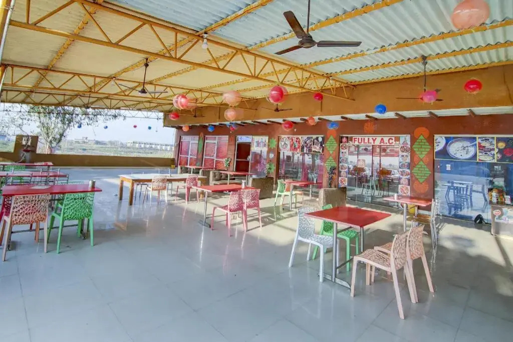 Raj Guest House by OYO Rooms