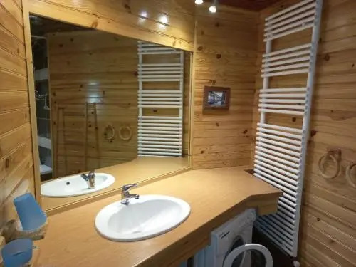 Apartment Deux pieces + exp nord a 20 m des pistes.