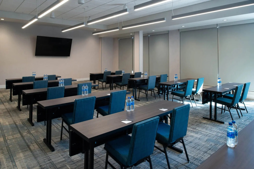 Four Points by Sheraton Kansas City Olathe