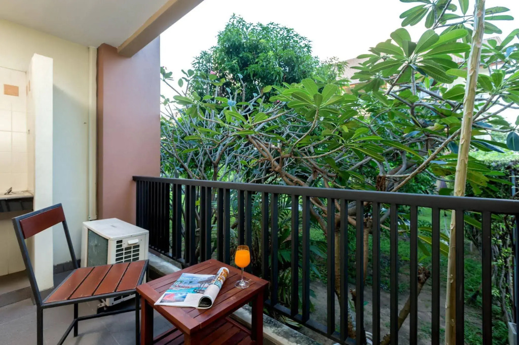 Authong Residence