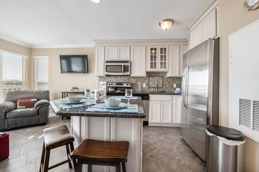 Seascape 1107 2 Bedrooms 1.5 Bathroom Condo