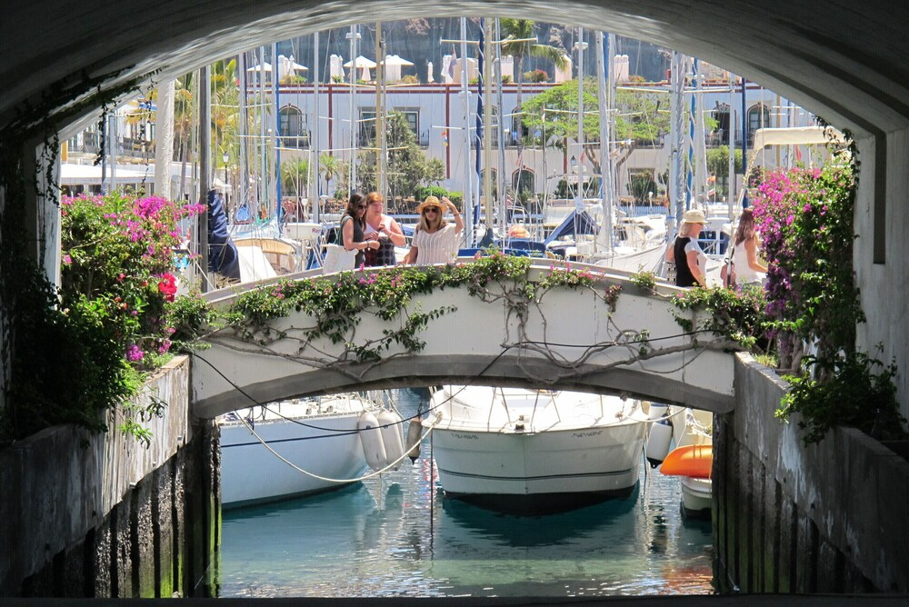Harbour 11 Apartment