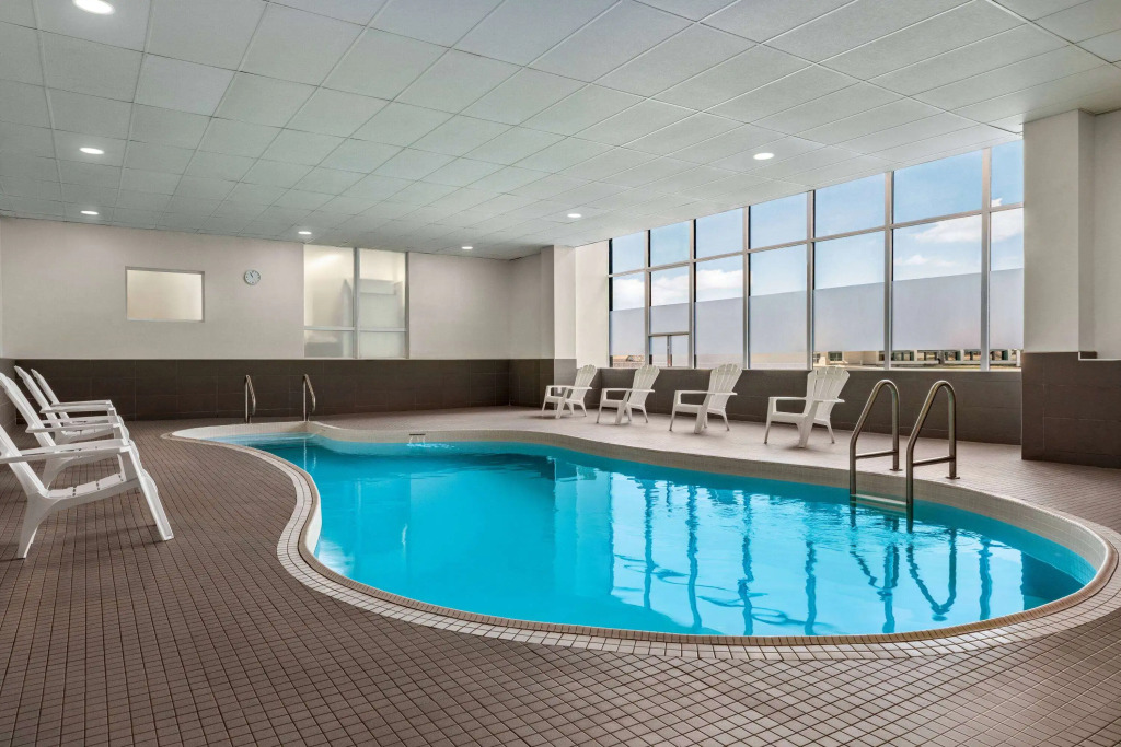 Ramada By Wyndham Niagara Falls near the Falls
