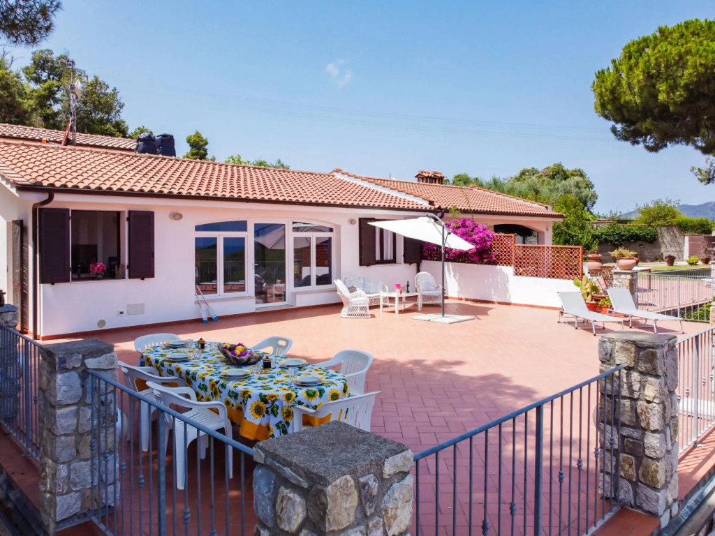 Villa Perla, a terrace that will make you dream-Villa Perla