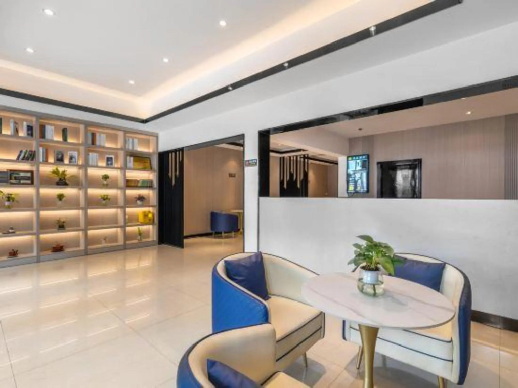 Super 8 Hotel (Shanghai Jinshan City Beach)