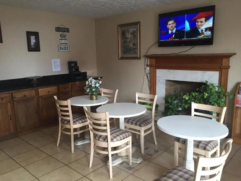 Parkway Inn