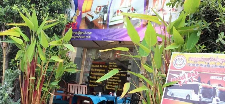Tom & Jerry Hostel