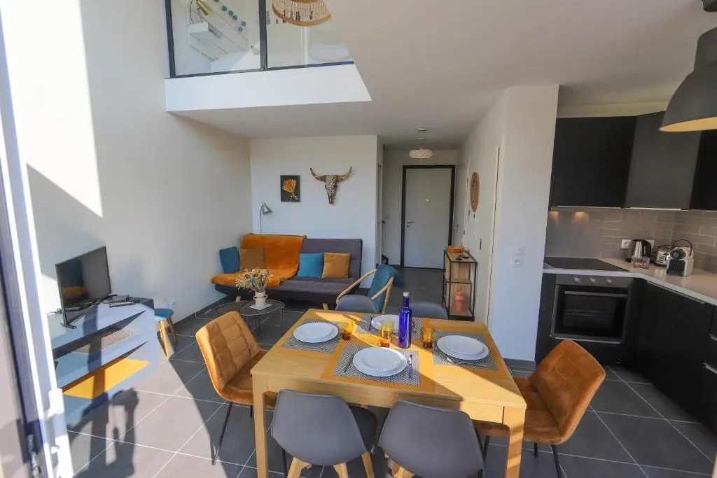 Les Choucas - appartement duplex lumineux avec parking