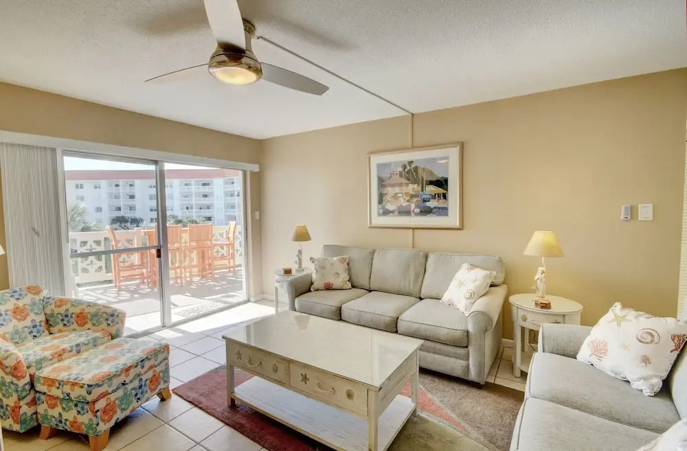 144 El Matador 1 Bedroom Condo by RedAwning
