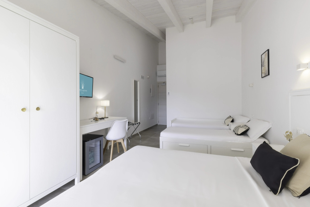 Hotel Sarena Beach