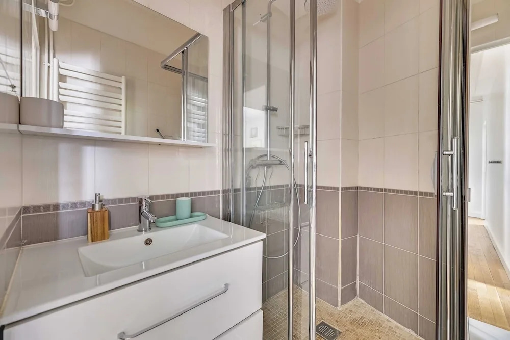 Charming Apartment 2br/4p - Saint-denis