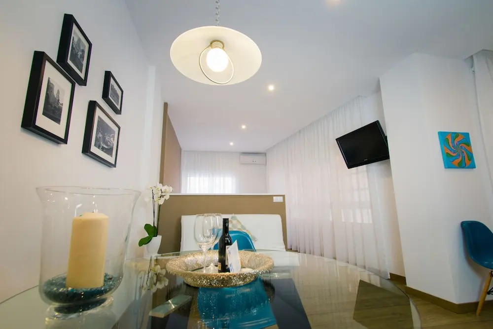 Holidays2Malaga Malagueta Apartments