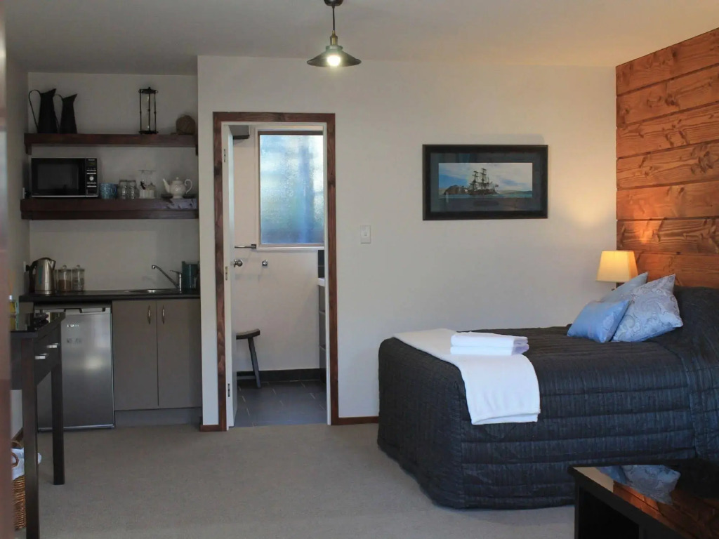 Inn the Bay Bed & Breakfast
