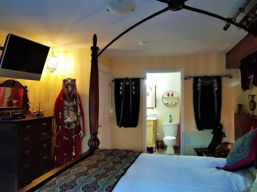 Ginger Giraffe B&B