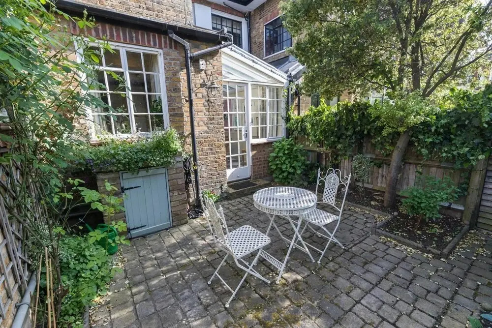 Exclusive 4 bed House With Garden in Notting Hill