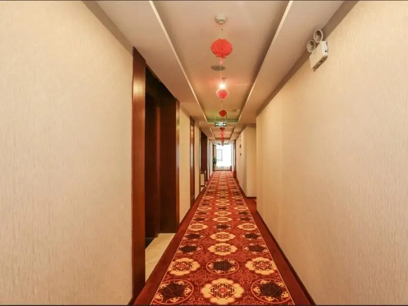 GreenTree Eastern Yibin Yijian Road New City Plaza Hotel