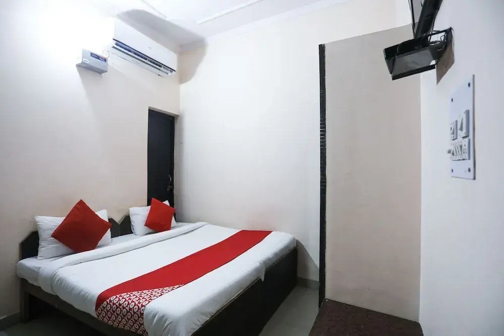 Mugdal Rishi Dham by OYO Rooms