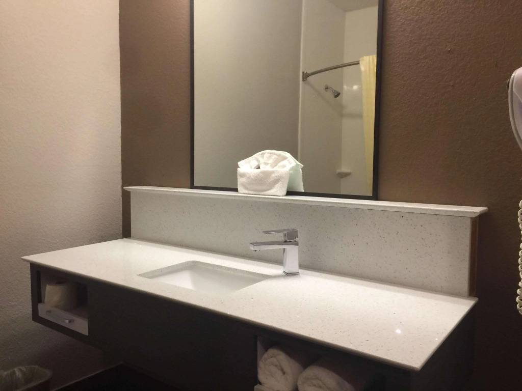 Best Western Plus Silverdale Beach Hotel