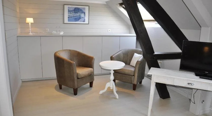 Logis Hotel Restaurant la Hutte Lurette